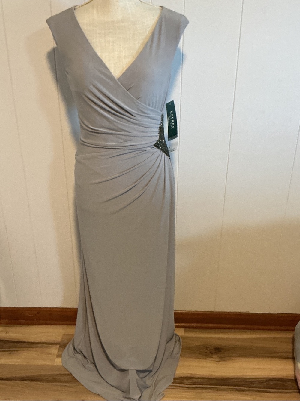 Lauren Ralph Lauren Sleeveless V-Neck Ruched Maxi Dress in Light Gray
